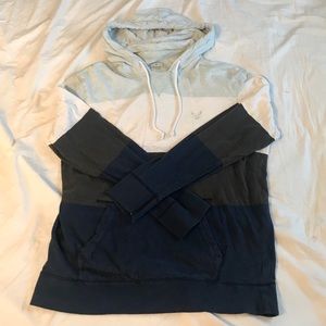 American Eagle • hooded long-sleeve